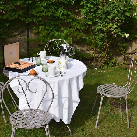 Au N°1 Bed & Breakfast Bourges Eksteriør bilde