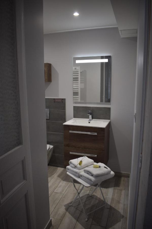 Au N°1 Bed & Breakfast Bourges Eksteriør bilde